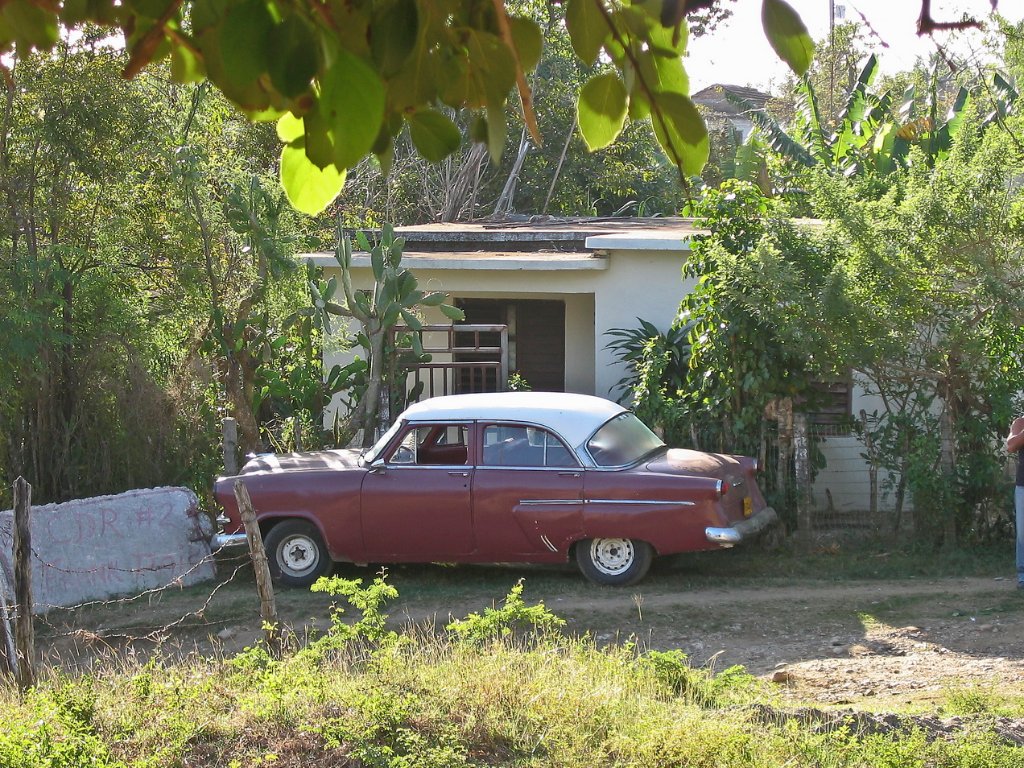 02-Old American car.jpg - Old American car